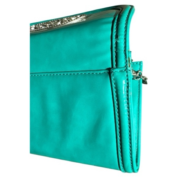 Melie Bianco Patent Gloss Clutch Aqua Green Metal Strap - Picture 12 of 12
